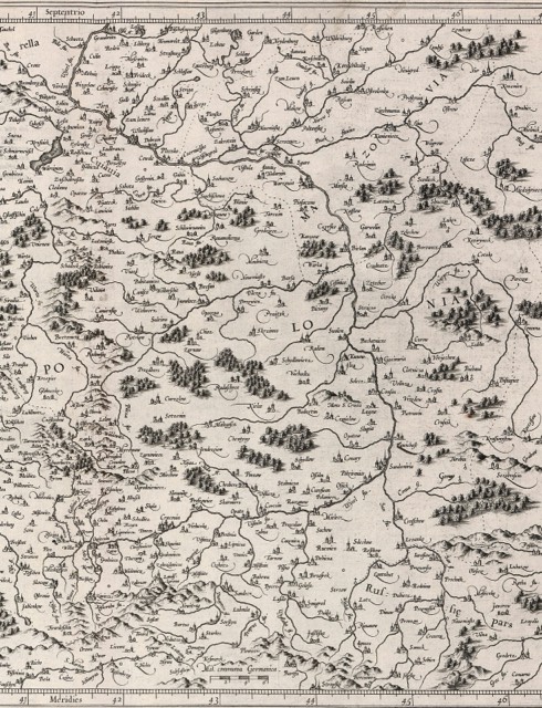 Fragment dawnej mapy w odcieniach sepii. Rzeki to cienkie, kręte linie, miasta to maleńkie rysunki wież, lasy to kępki drzewek. Wisła biegnie od dołu mapy ku górnemu lewemu rogowi, do Torunia i Grudziądza. Z prawej, na dole, wpada do niej San.